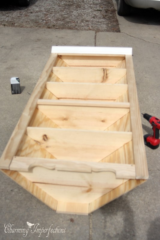 Every home has one: that small corner that’s impossible to furnish or decorate. If you are out of ideas for your awkward corner, look no further than this tutorial on how to make a beautiful Corner Cabinet, which sports function and style!