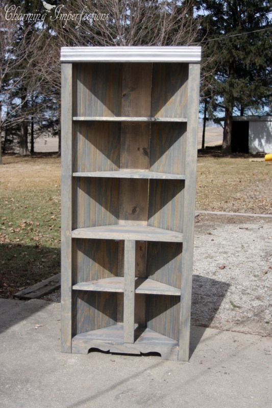 Every home has one: that small corner that’s impossible to furnish or decorate. If you are out of ideas for your awkward corner, look no further than this tutorial on how to make a beautiful Corner Cabinet, which sports function and style!