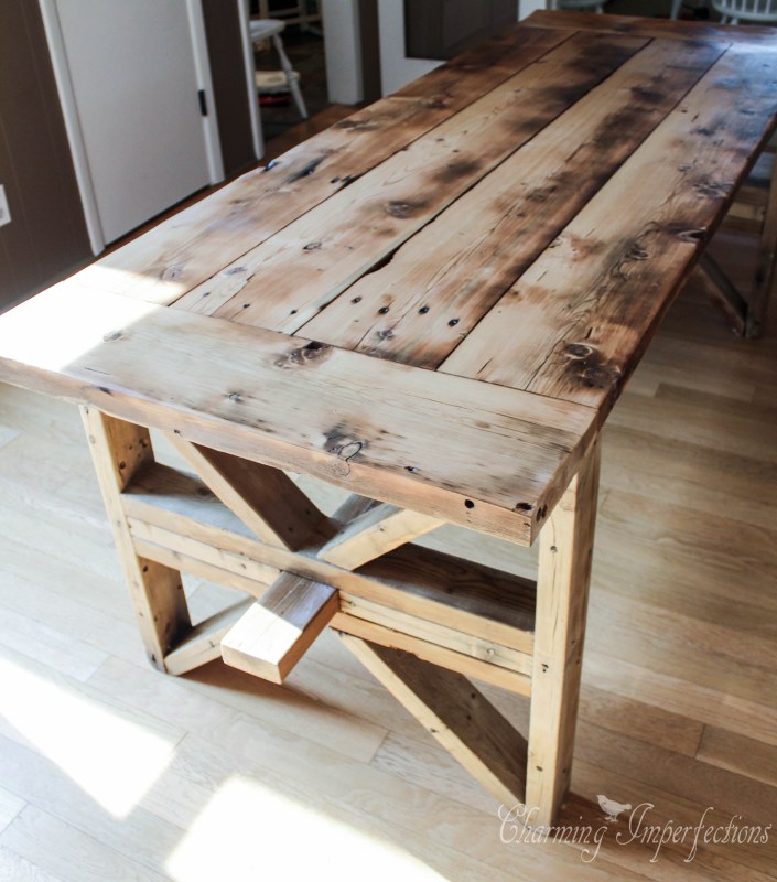 DIY Farmhouse Table with 2 style options for legs!
