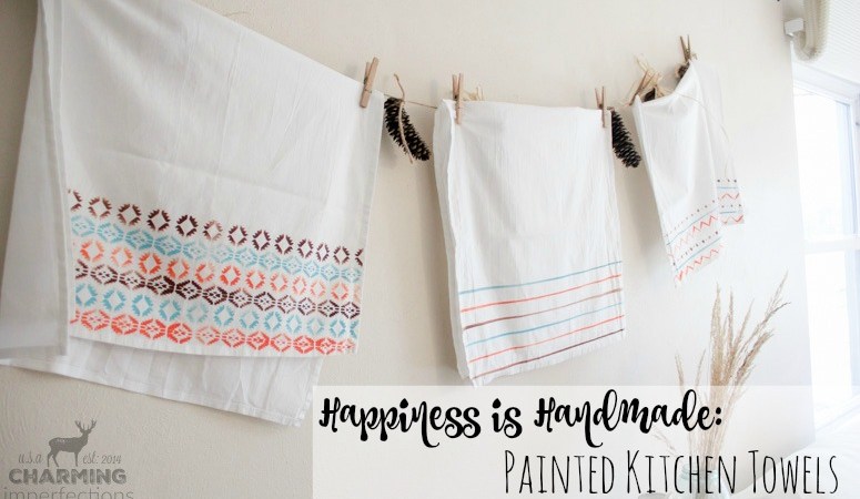 These painted kitchen towels make a perfect handmade gift!