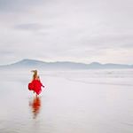 I don't go to museums to look at art, I follow amazing photographers on Instagram! And, my absolute favorite is from my home state: #awesome! @deidrelynnphotography - Go check out her lovely work.