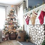 One of the blog home tours I was really looking forward to this Christmas was Lauren's from @blesserhouse and it did not disappoint! It's so lovely, you HAVE to check it out!
www.blesserhouse.com